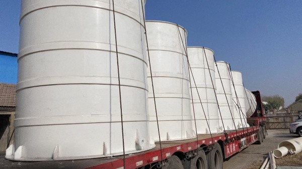 聚丙烯儲（chǔ）罐